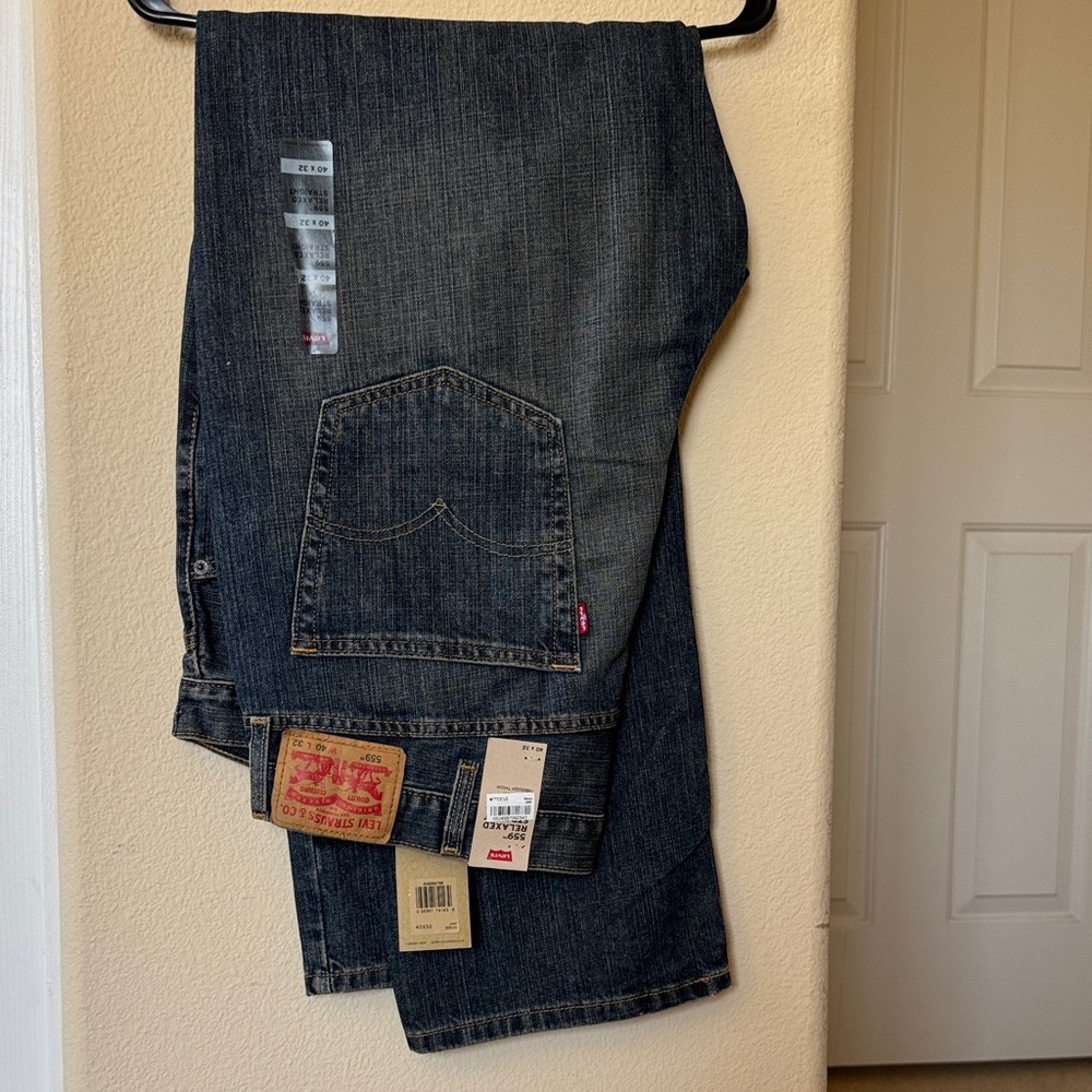 Levi's Relaxed Fit Dark Blue Jeans
